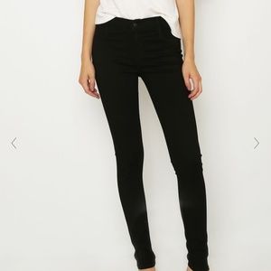 NWT James Jeans Twiggy Legging “Black” size 33